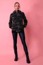 Kamufliažinis džemperis su užtrauktuku