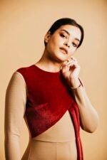 Nude kombinezonas su asimetrine detale - Image 4