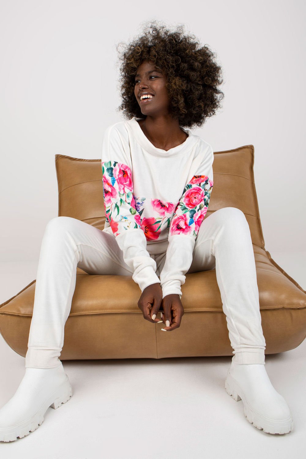 176648370959569 modelis 169456 Rue Paris - Image 1