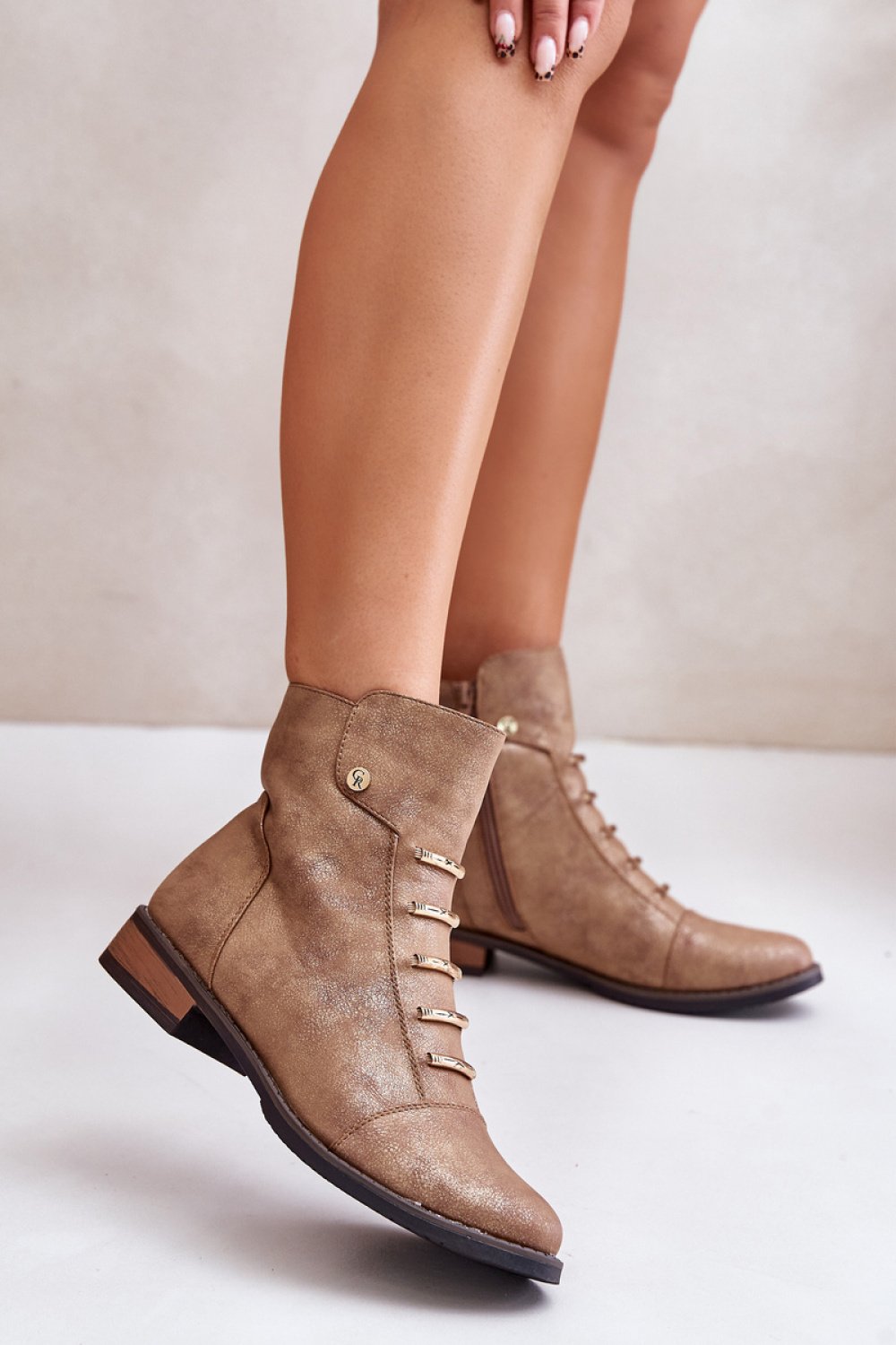 176649663480517 Batai modelis 201235 Step in style - Image 1