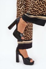 Sandalai su kulnu modelis 209909 Step in style