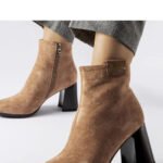 Batai su kulnu model 205851 Solea