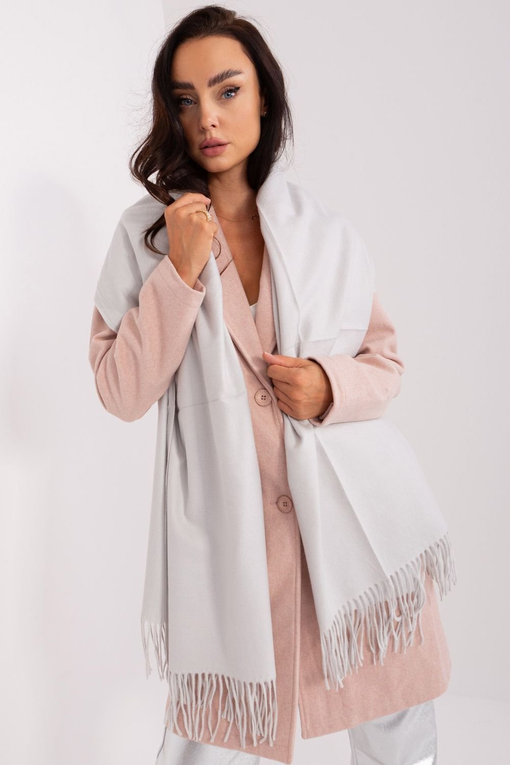 Shawl model 187611 AT Shawl model 187611 AT - Image 1