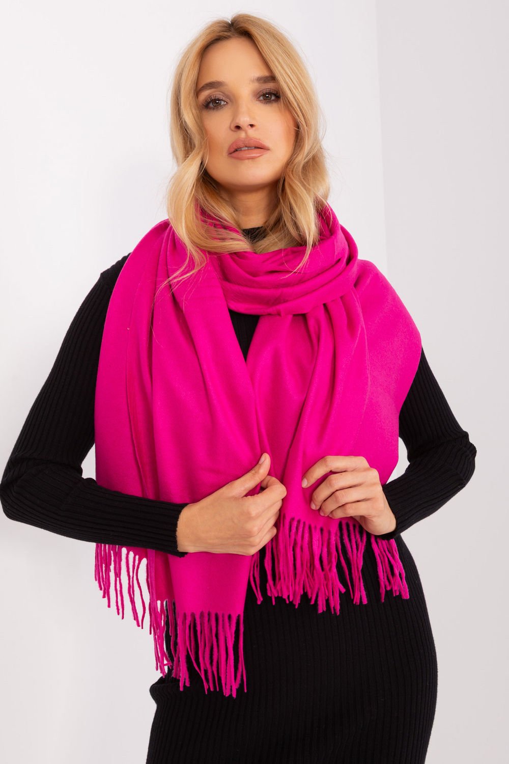 Shawl model 187612 AT Shawl model 187612 AT - Image 1