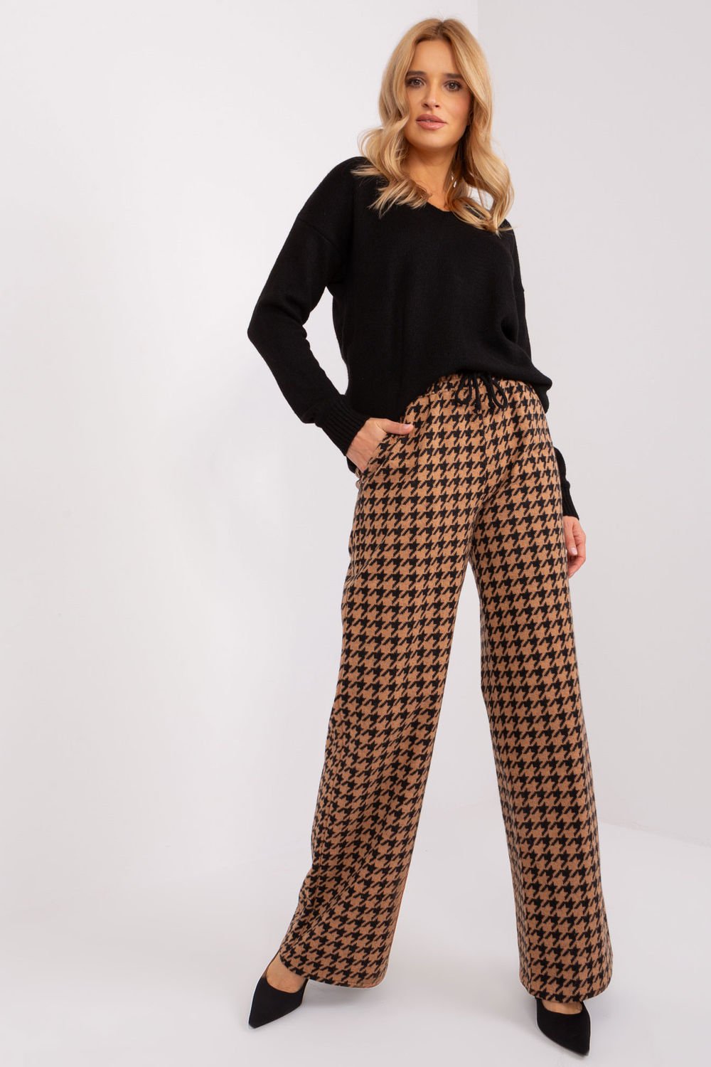 Women trousers model 188810 Lakerta Women trousers model 188810 Lakerta - Image 1