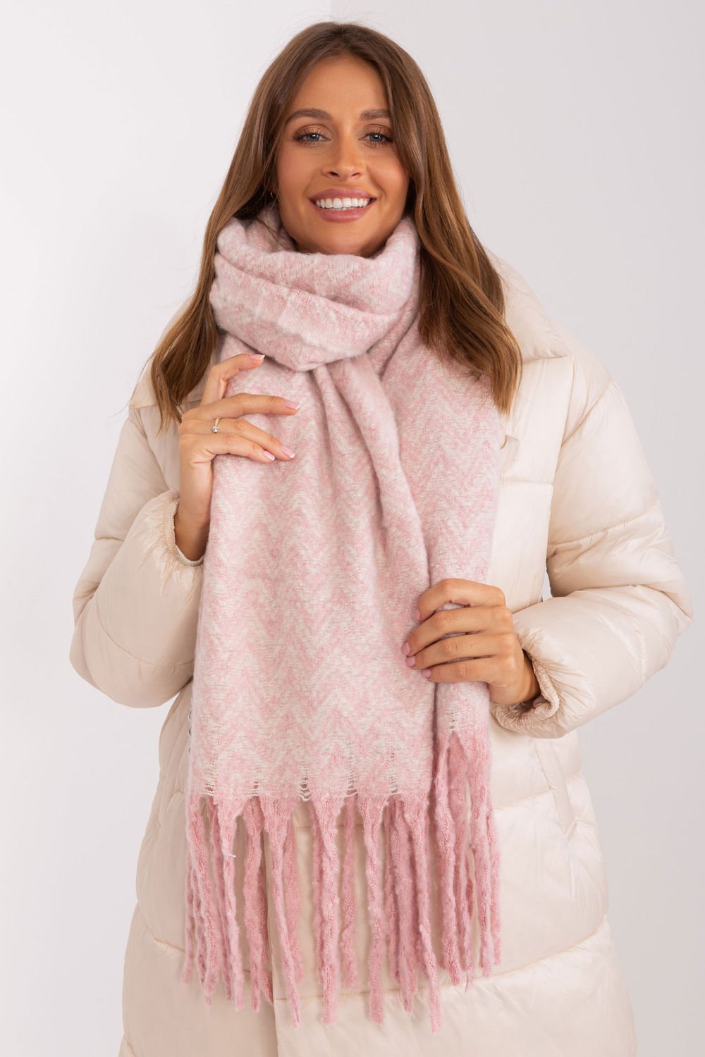 Shawl model 189241 AT Shawl model 189241 AT - Image 1