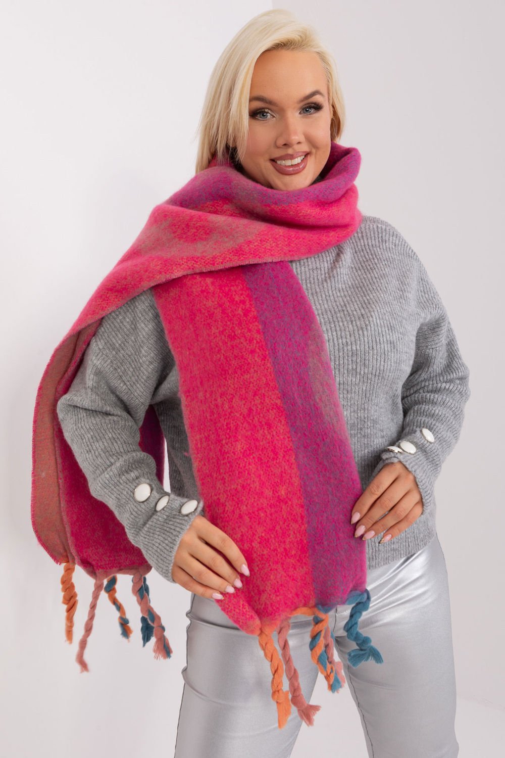 Shawl model 190549 AT Shawl model 190549 AT - Image 1