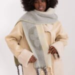 Shawl model 190558 AT