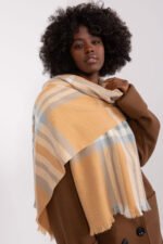 Shawl model 190567 AT - Image 4