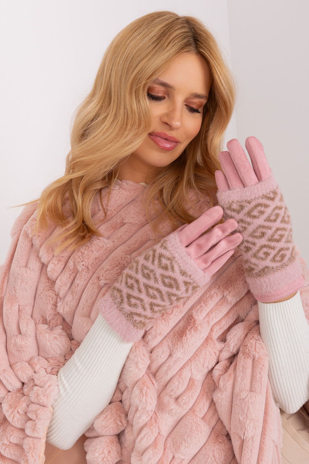 Gloves model 190818 AT Gloves model 190818 AT - Image 1
