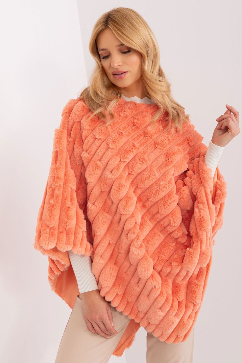 Poncho model 190857 AT Poncho model 190857 AT - Image 1