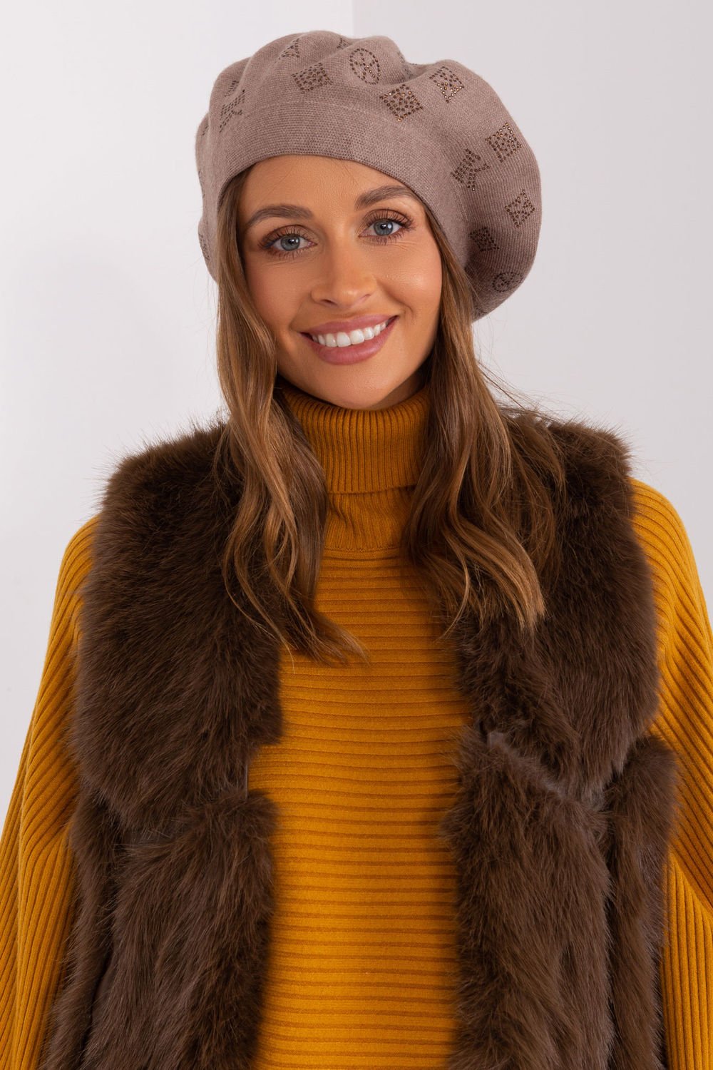 Beret model 191124 AT Beret model 191124 AT - Image 1