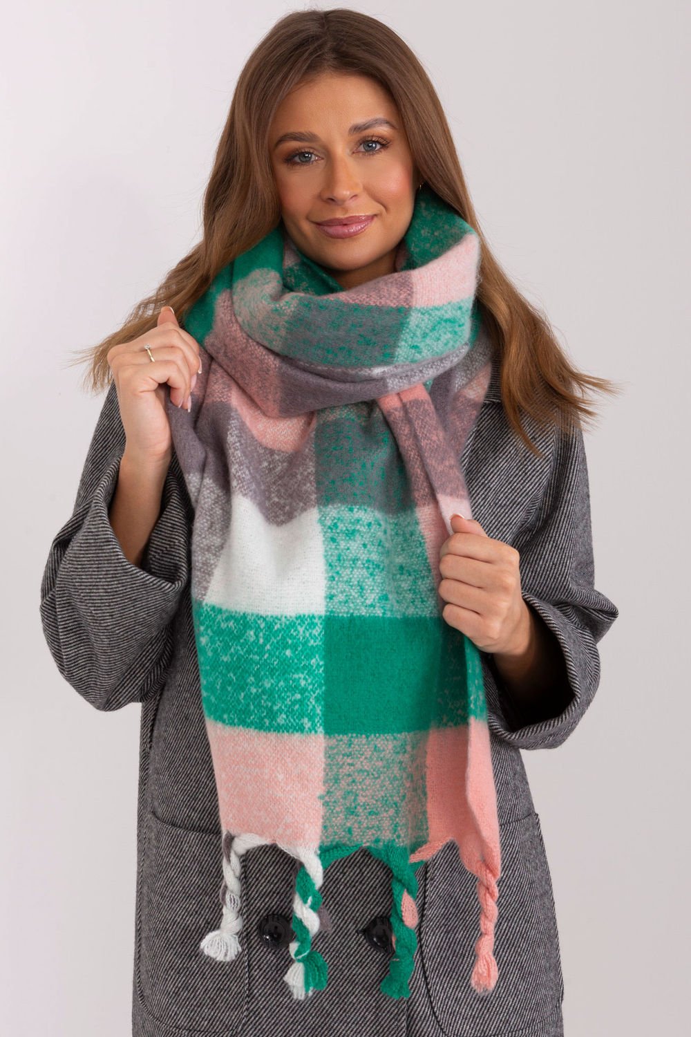 Shawl model 191704 AT Shawl model 191704 AT - Image 1