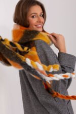 Shawl model 191707 AT - Image 4