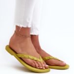 Japanese flip-flops model 197615 Step in style