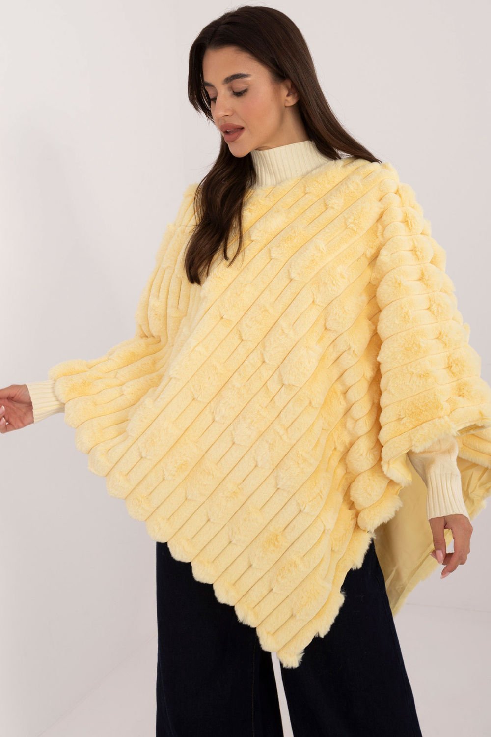 Poncho model 200534 AT Poncho model 200534 AT - Image 1