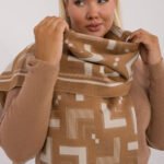 Shawl model 200539 AT