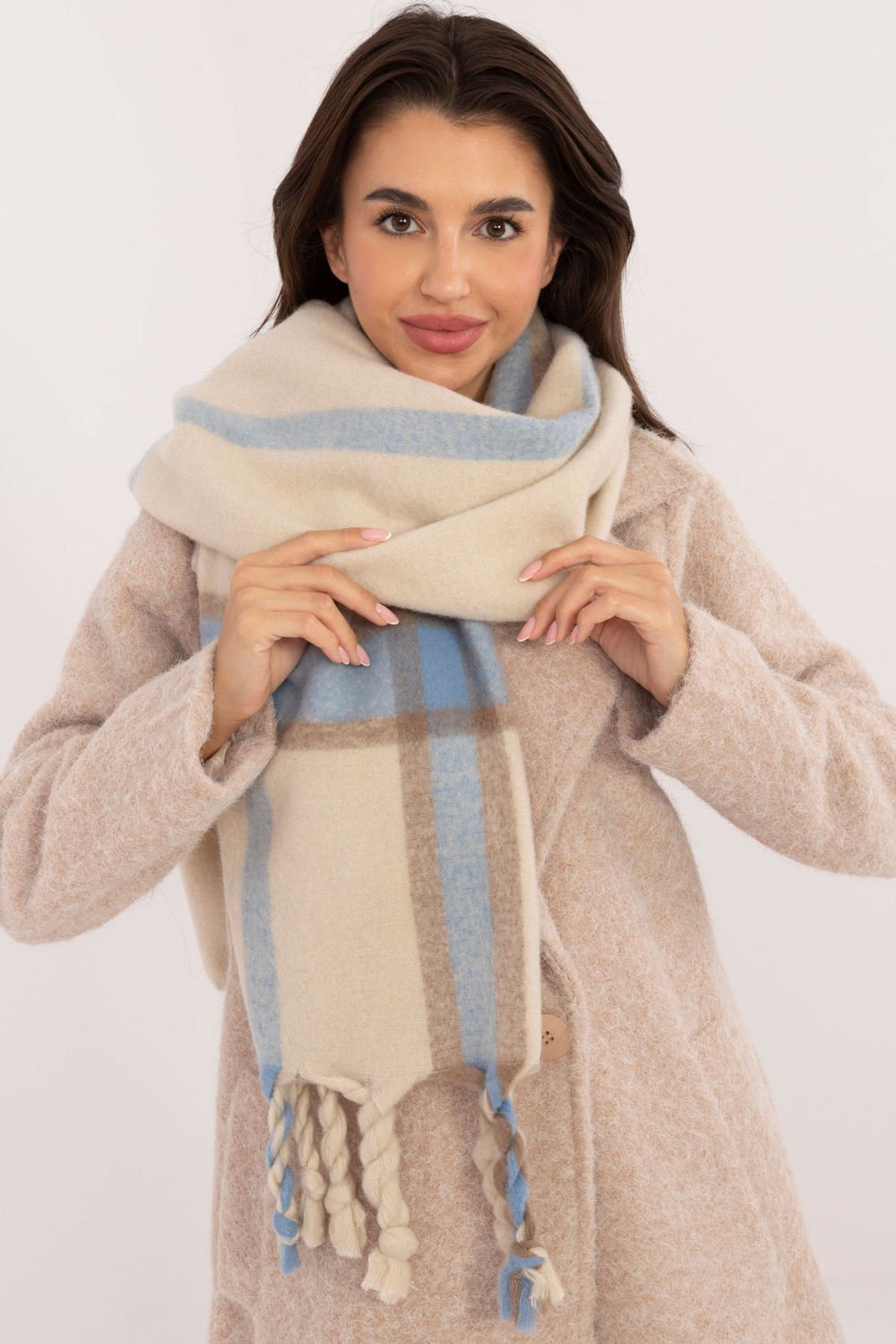 Shawl model 202570 AT Shawl model 202570 AT - Image 1
