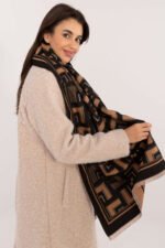 Shawl model 205967 AT - Image 2