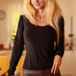 Blouse model 214223 Mirale