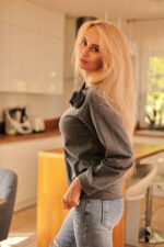 Sweatshirt model 214243 Mirale - Image 3