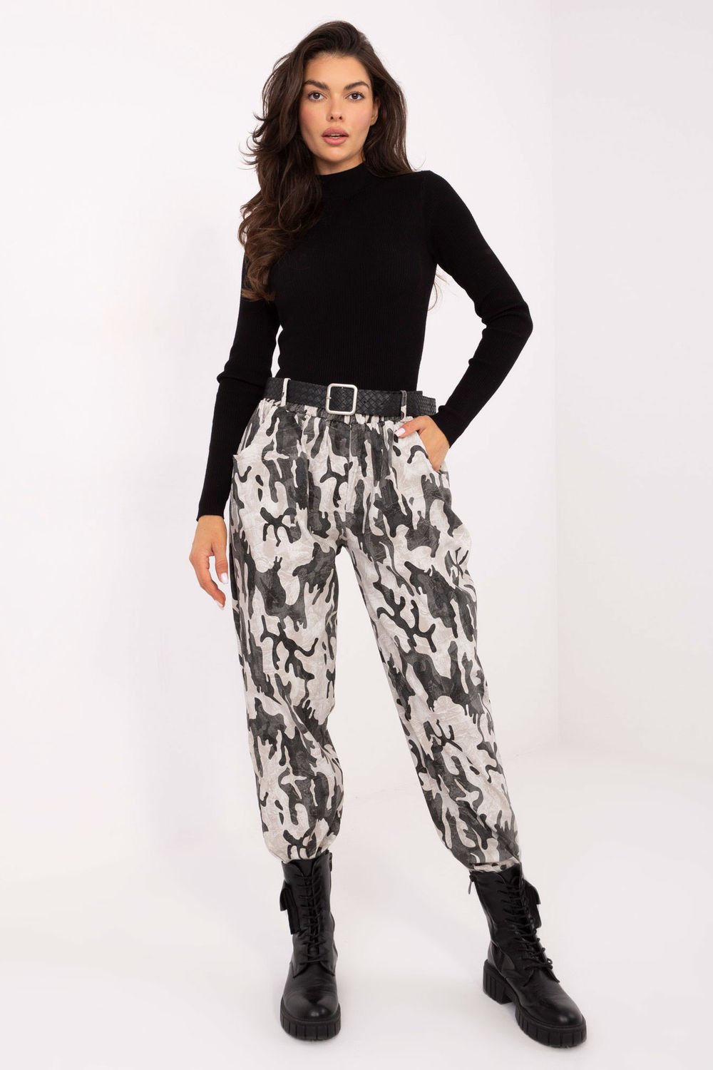 Women trousers model 218437 Italy Moda Women trousers model 218437 Italy Moda - Image 1