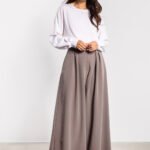 Women trousers model 218986 awama