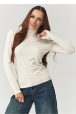 Turtleneck model 219739 Makadamia