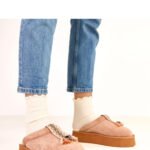 Slippers model 223118 Solea