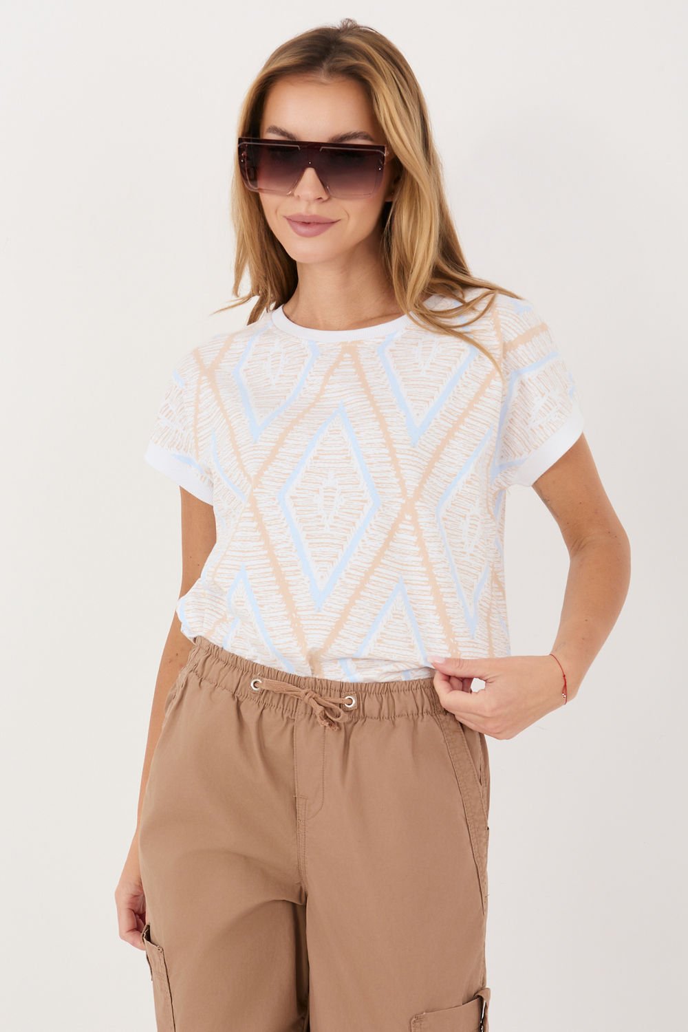 Blouse model 227038 Relevance Blouse model 227038 Relevance - Image 1