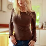 Blouse model 227851 Mirale