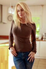 Blouse model 227851 Mirale