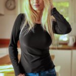 Blouse model 227852 Mirale