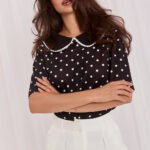 Blouse model 230153 Italy Moda