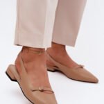 Sandals model 230190 Step in style