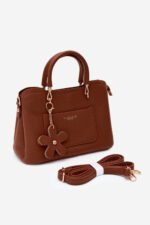 Everyday handbag model 230379 Step in style