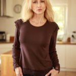 Blouse model 230793 Mirale
