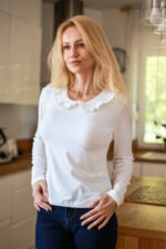 Blouse model 230798 Mirale