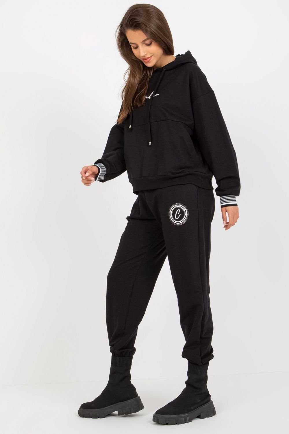Set model 172718 Relevance Set model 172718 Relevance - Image 1