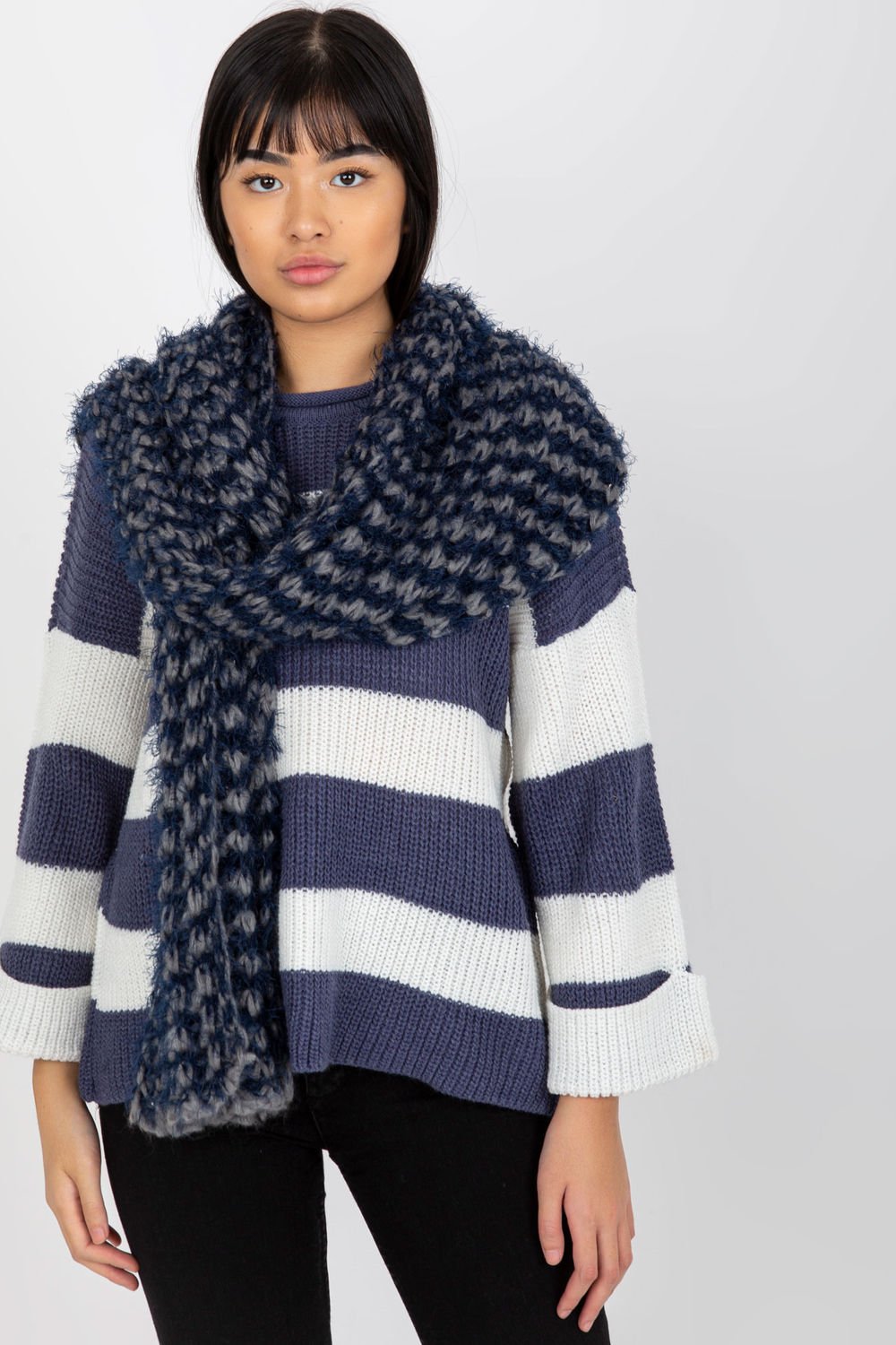 Shawl model 174876 AT Shawl model 174876 AT - Image 1